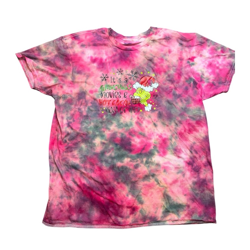 Gildan Ice Dyed Holiday Grinch It’s a Grinchmas movies Tshirt XLarge
